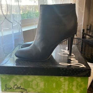 Sam Edelman booties-Kourtney size 10M. Used. With box.